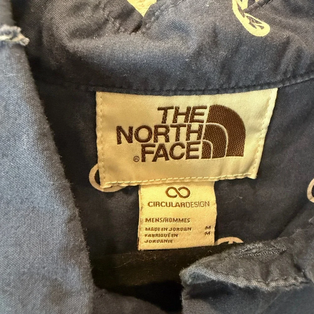 The North Face Mens Peace Sign Print Button Down Shirt Navy Blue Medium